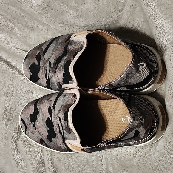 Olukai Pehuea Pa'i Womens Camo Slip-on Shoe Loafer - Picture 2 of 13